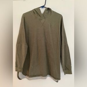 The North Face Lightweight Scoop Hem Hoodie